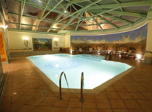 upload/234_OFERTA-SEJUR-5-NOPTI-Hotel-International-4-SINAIA9.jpg