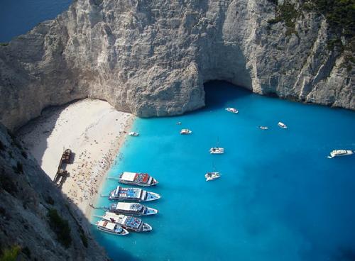upload/300_EARLY-BOOKING--ZAKYNTHOS----Laganas---VARA-2013-–-Villa-VIVIAN-3k_9.jpg