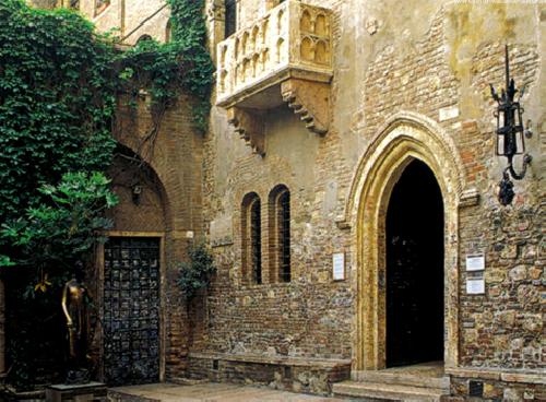 upload/320_Circuit-autocar-Lago-di-Garda-Verona-Giulietta3.jpg