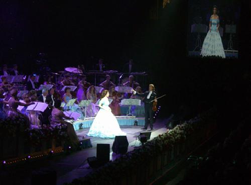 upload/325_Concert-Andre-Rieu-World-Stadium-Tour7.jpg