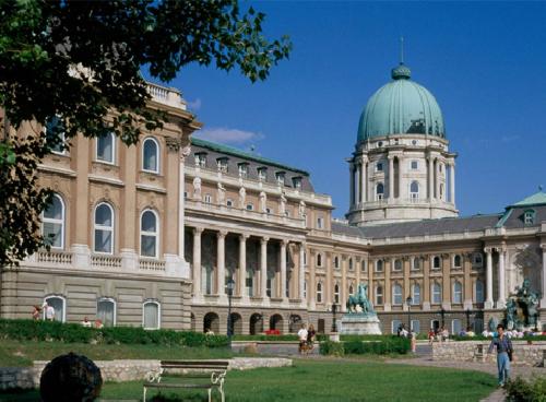 upload/325_Shopping_Budapesta10.jpg