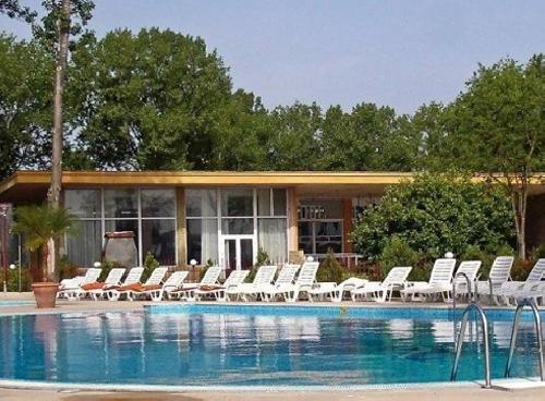 upload/328_Litoral-–Vara-2012--Mamaia--Hotel-Modern-4-stele2.jpg
