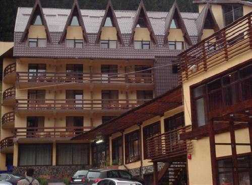 upload/336_Hotel-Mistral-Resort-3--Moieciu-de-Sus1.jpg