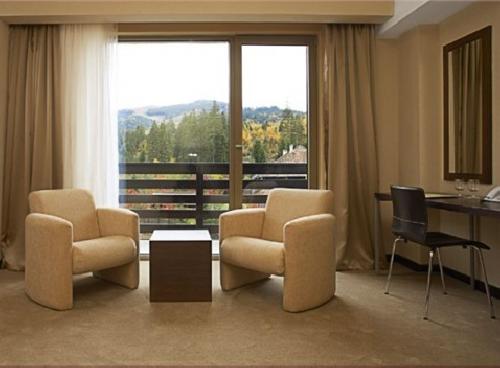 upload/98_Relaxare-in-natura-Hotel-Clermont4-stele-4.jpg